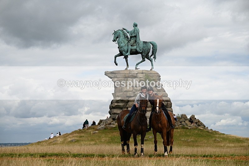 DSC_7062 - Time at Statue 12:45 to 13:15