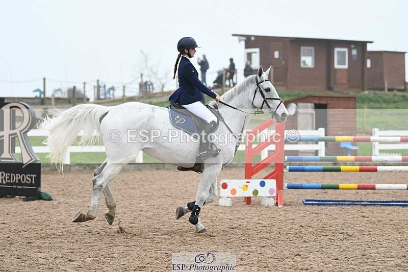 241103A-104007-07531 - SUN Cls 21 Snr Newcomers and 1.10m Open