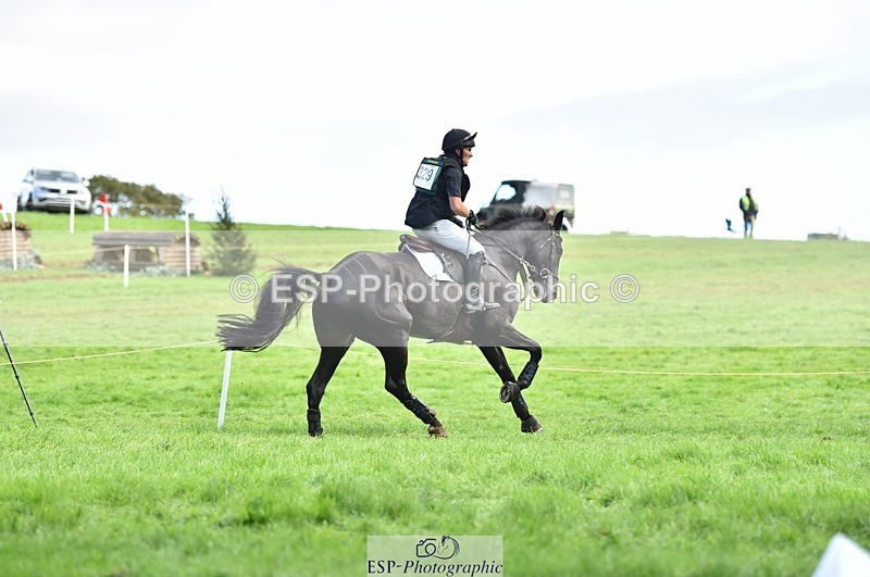 231022-134514-28911 - 329-RINGFORT.REVE.DU.MOULIN-Andrew.Downes-XC