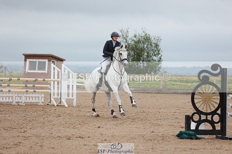 250524-093050-03820 - Cls 13  A&B 1.05m & 1.10m open