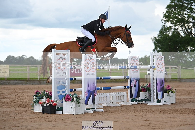 230721A-112318-05634 - Cls 6, 2 Star Medium 1.35m