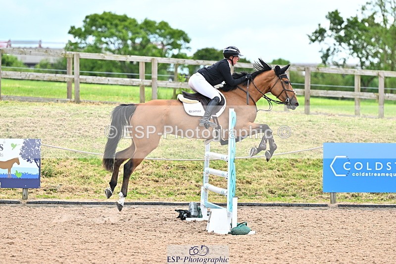 240608A-123622-02325 - Cls 4 Snr Newcomers and 1.10m Open