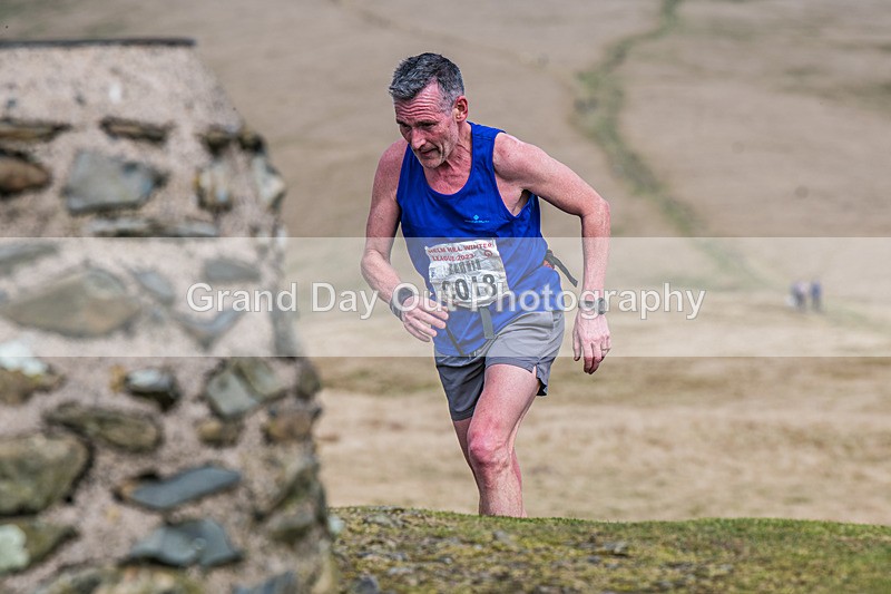 Arant haw-225 - Kendal Winter League Arant Haw Fell Races Sunday 2nd April 2023
