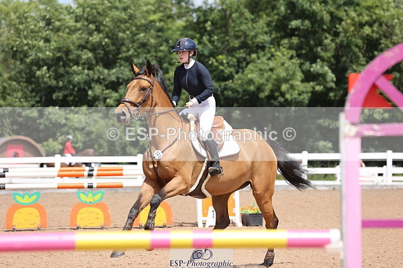 240718A-124529-05219 - Cls 9, 1 Star Bronze Tour 1.10m