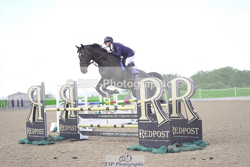 230806A-110500-01501 - Cls 13 Snr Newcomers & 1.10m Open