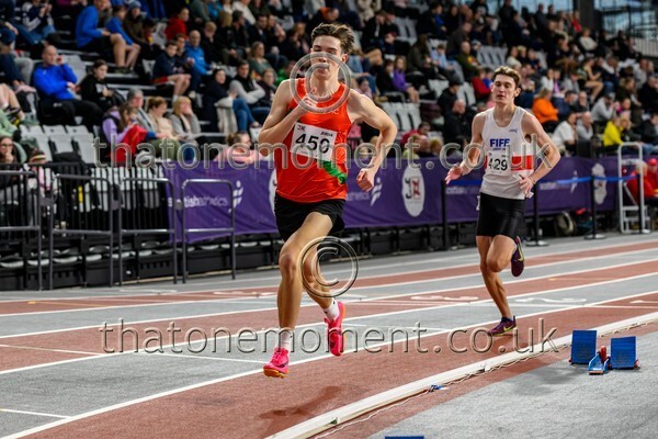 AgeInd25SUN-914295 - Track Male