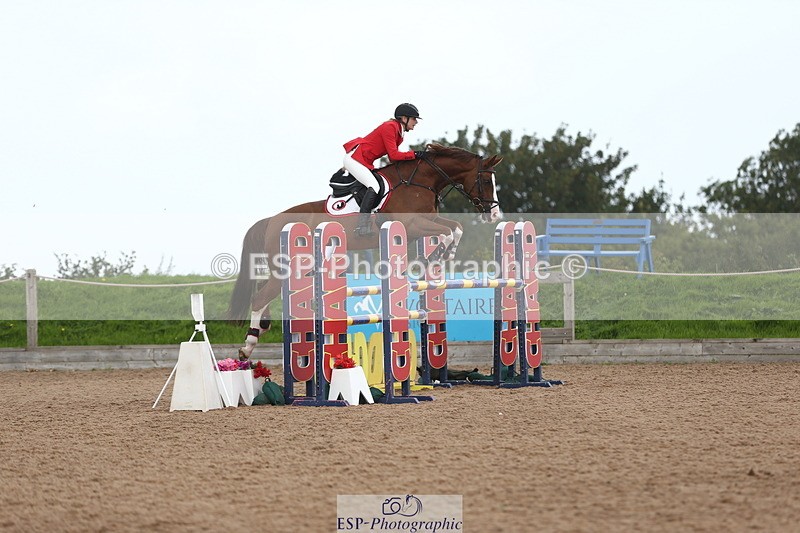 230812A-121159-08759_Cls 32 Foxhunter - 075-851-2613