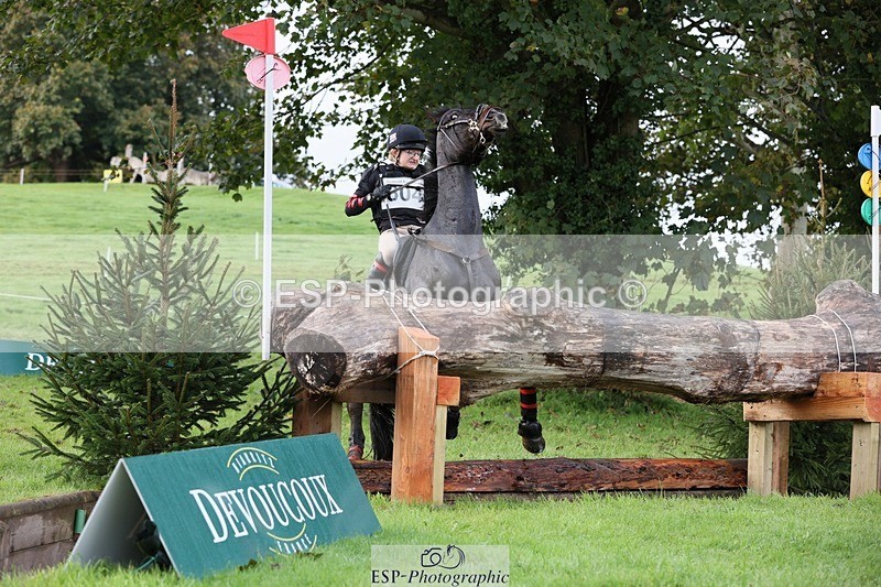 231021-093847-13140 - 604-FURZILEAS.HIDDEN.GEM-Lara.Hails-SC+XC