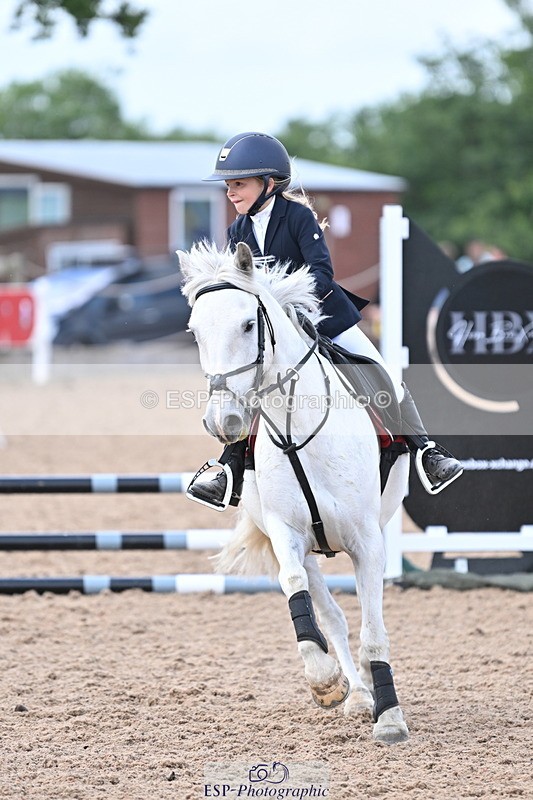 240628A-161143-01388 - Cls 5 Stepping Stones 128cm + 138cm