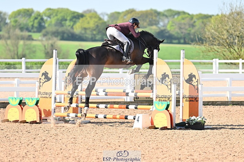 240509A-093549-00175 - Cls 1 British Novice and 90cm Open