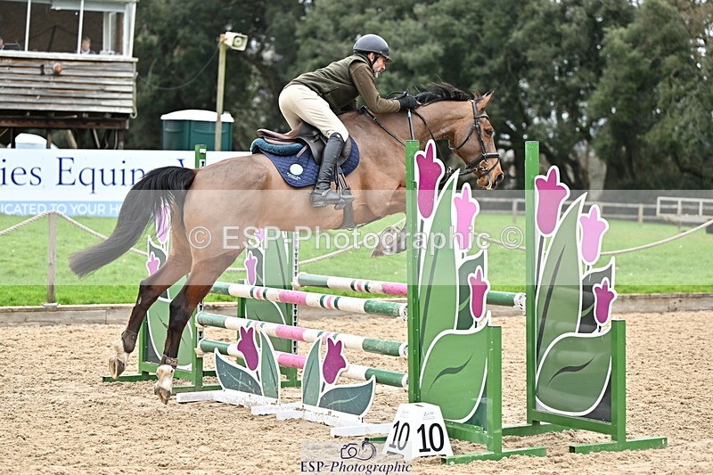 250201A-104220-00300 - Cls 01 Local Horse 90cm