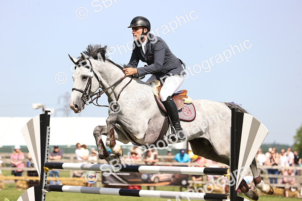 SBM_02970 - Class 201 - British Horse Feedds Speedi Beet HOYS Grade C