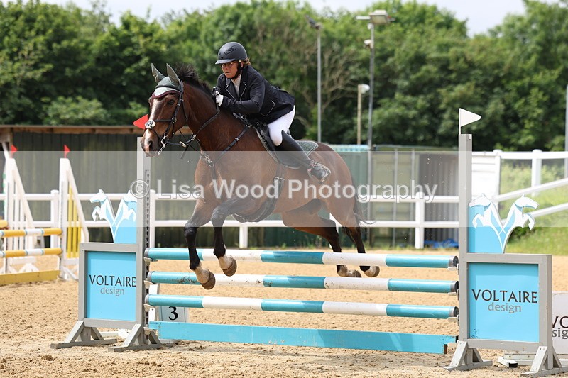 3E7A5915 - Class 4: Senior British Novice/90cm open
