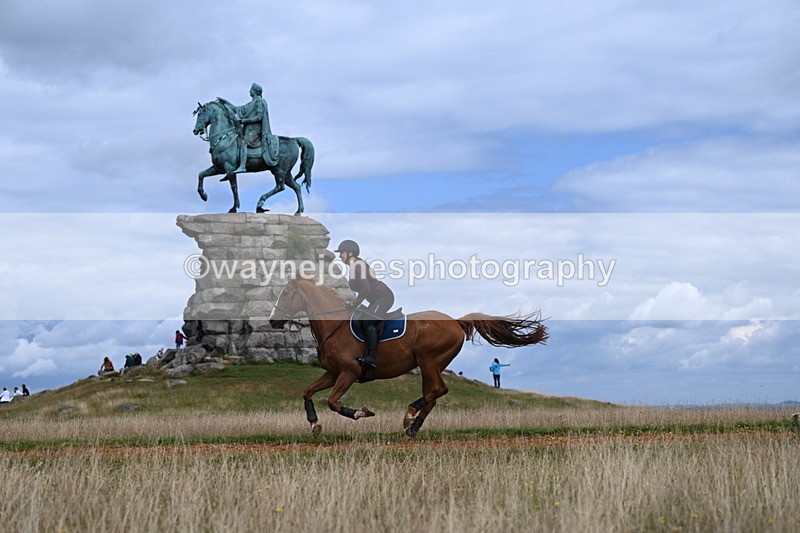 DSC_7012 - Time at Statue 12:45 to 13:15