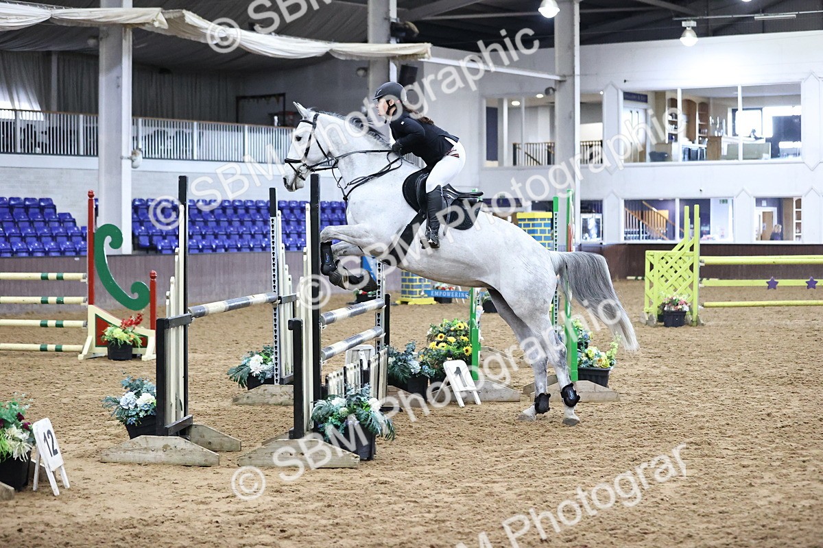 SBM_006152 - Class 16 - Senior Newcomers - 1.10m Open