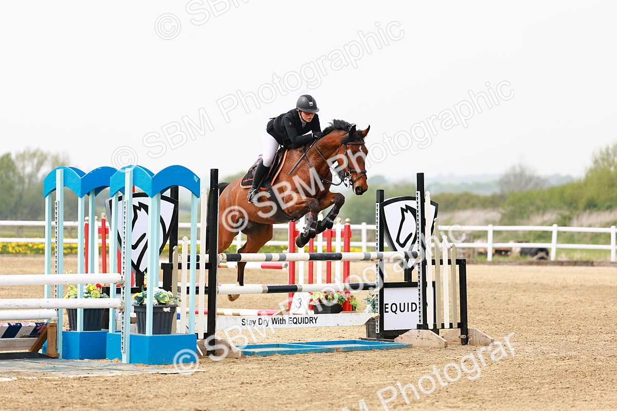  - Class 18 - Senior Newcomers - 1.10m