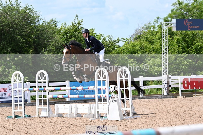 240619A-143617-00654 - Cls 4 Snr Newcomers and 1.10m Open