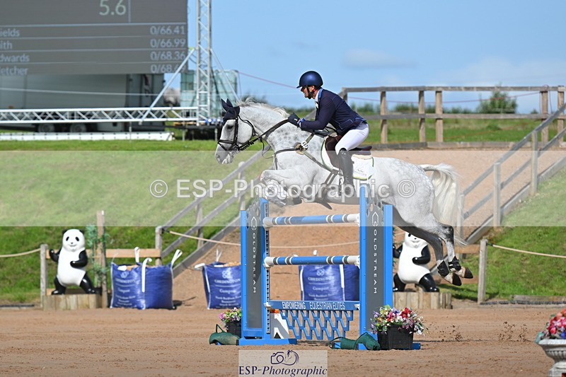 230721A-171408-08041 - Cls 10, 2 Star Big 1.45m Break to End