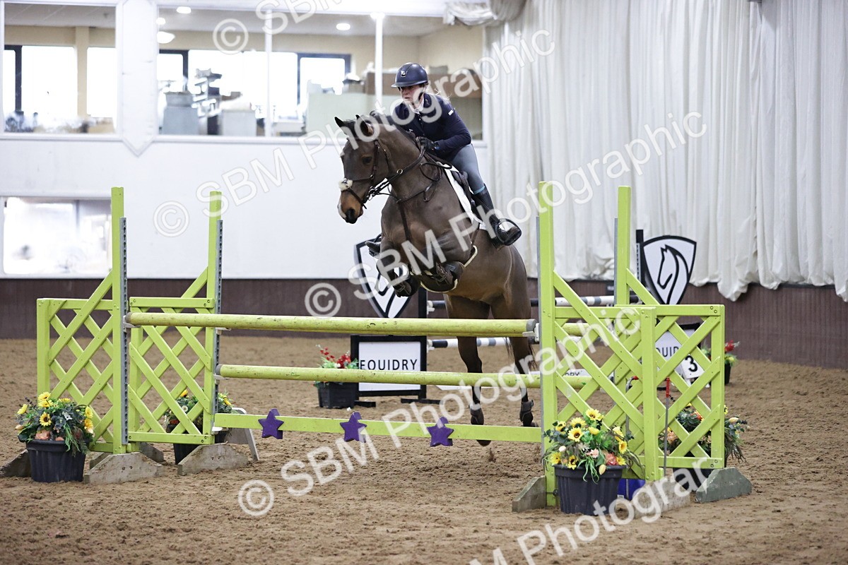 SBM_001348 - Class 4 - Senior Newcomers/ 1.10m Open