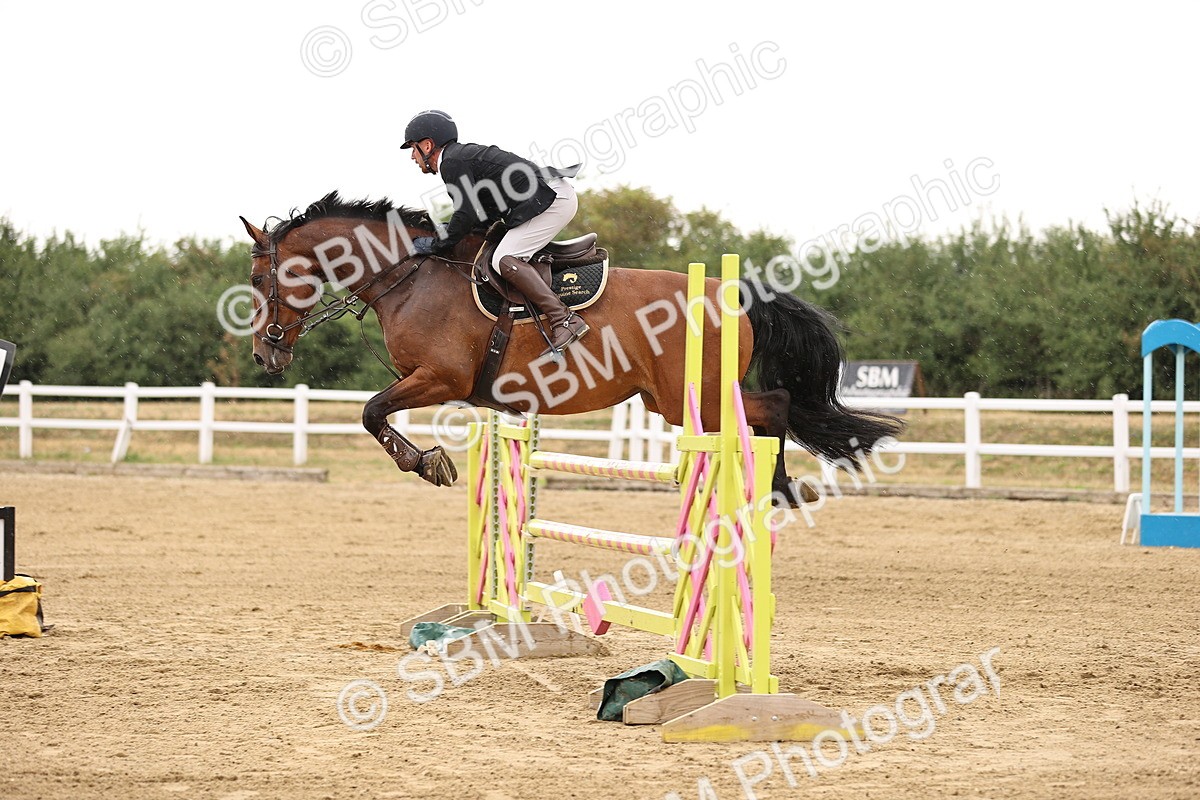 SBM_026499 - Class 12 - Amateur Championship Qualifier 1.05m