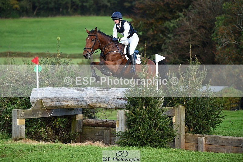 231022-144902-30266 - 327-ENSOR.VAN.HET.HELLEHOF-Francesca.Swallow-XC