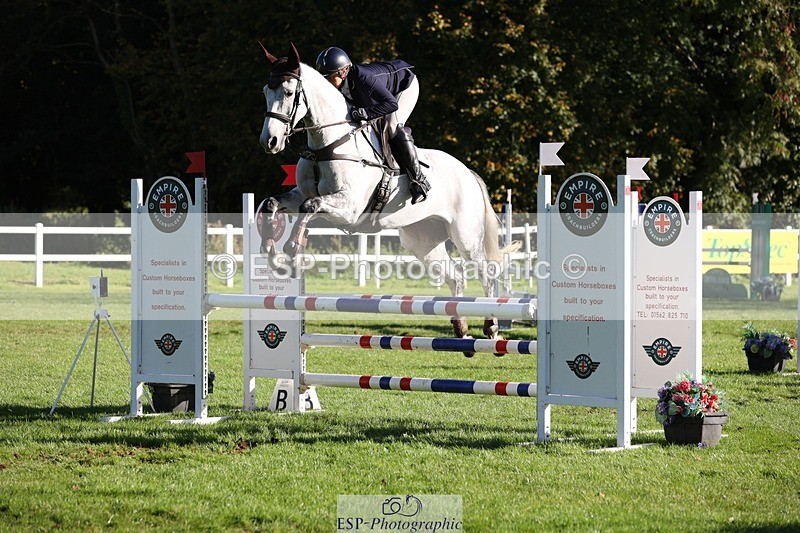 231022-105812-24868 - 630-ST.TROPEZ-Lizzie.Luxton-TrotUp+SJ