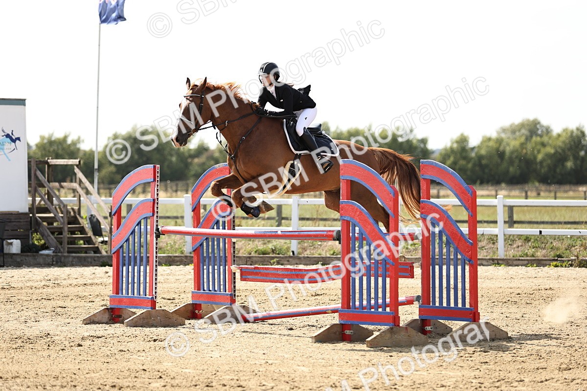 SBM_005196 - Class 6 = Senior Newcomers - 1.10m Open