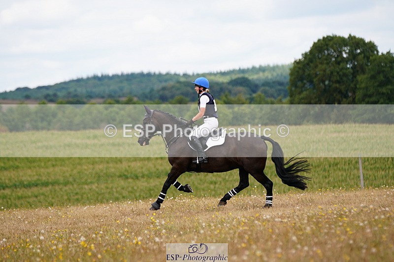 250802A-121950-03946 - C-124-Janine.Paterson-MACHAS.GREY