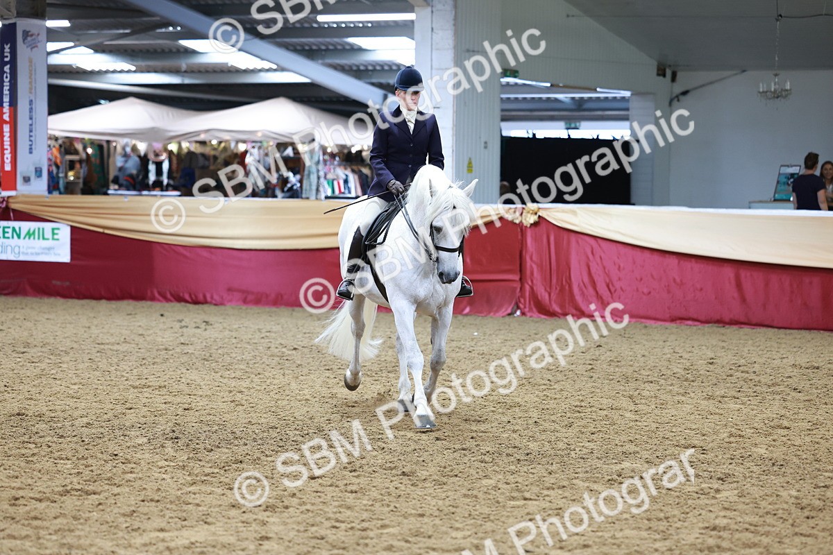 SBM_18644 - Class 952 - M&M Ridden Supreme Final