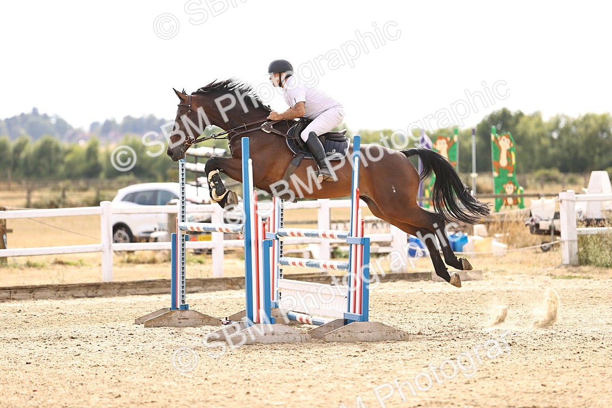 SBM_001581 - Class 6 - Senior Newcomers 1.10m