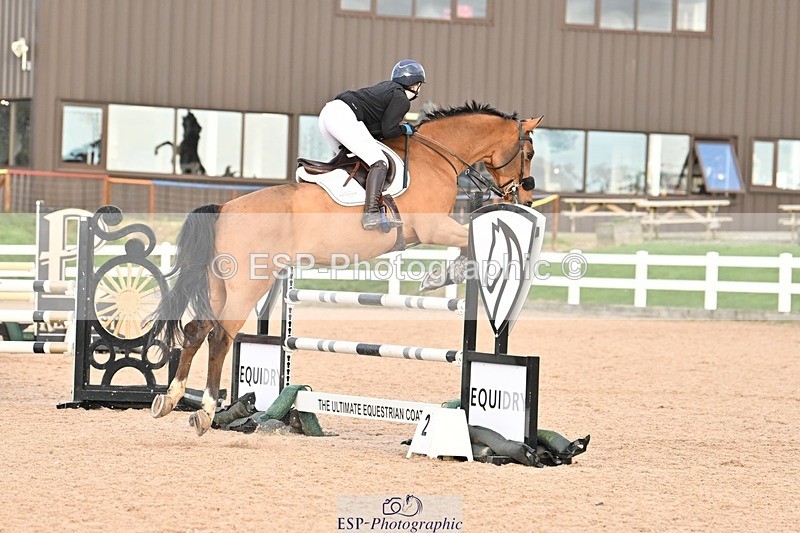 241208-132608-01777 - Cls 21 Newcomers and 1.10m Open