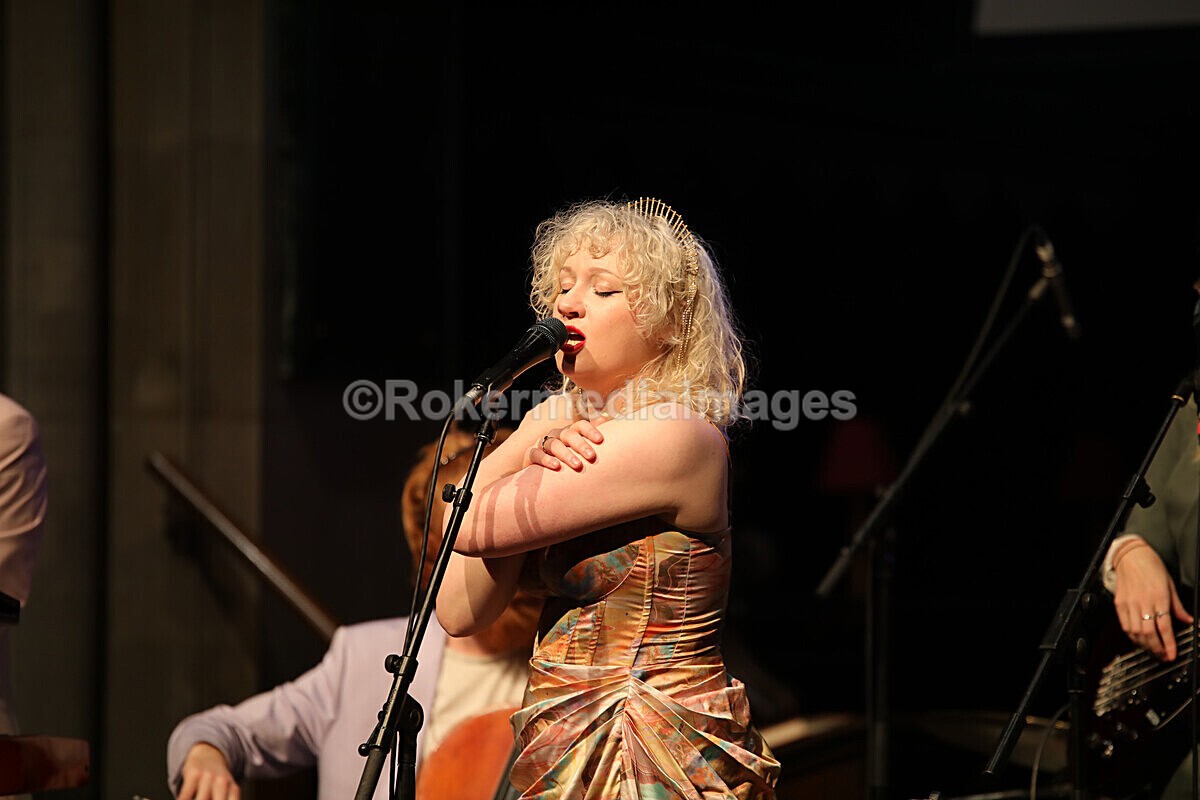 FOLK N BLUES-538 - FOLK and BLUES SEPT 2022