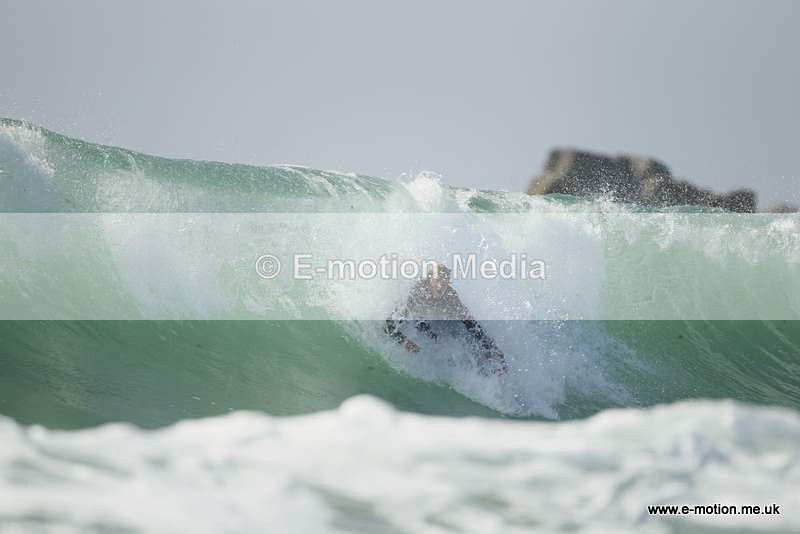 SU 020710 21 - Surf July 10