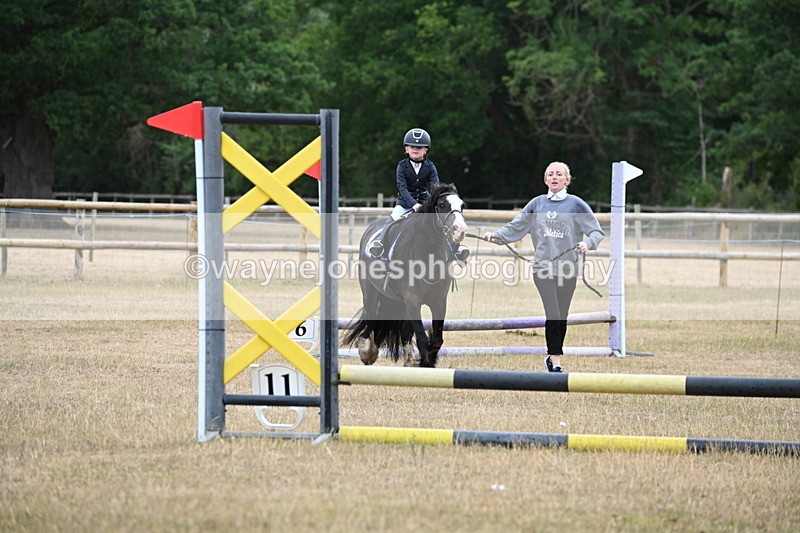 WJ6_9570 - Class 12 Minimus Jumping 45cm