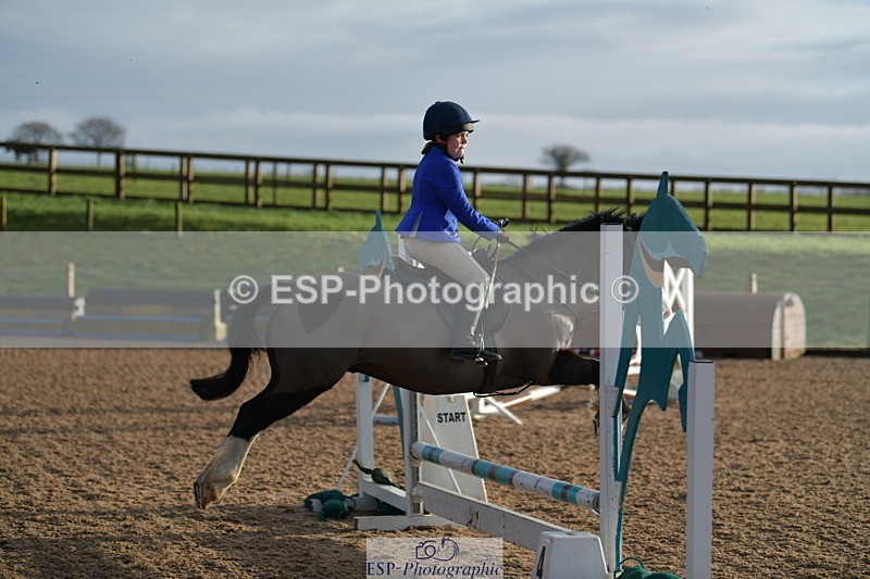 240211A-090217-01713 - Clear Round