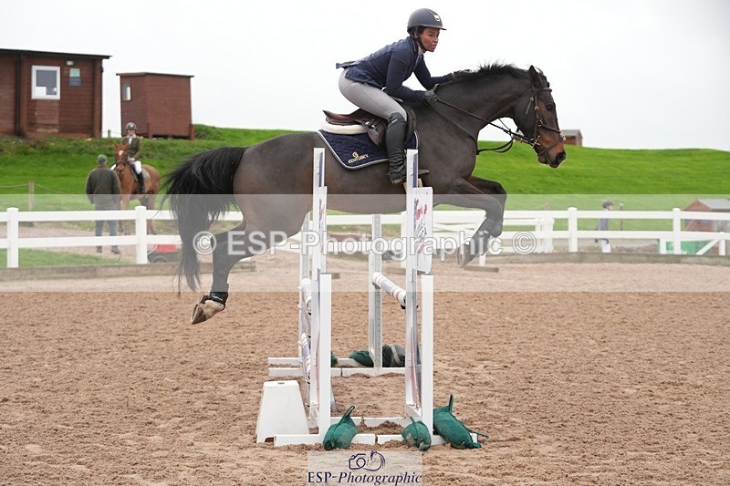 251109-085233-03097 - Cls 15 British Novice and 90cm Open