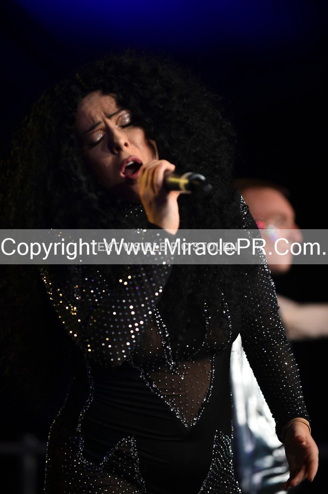 SH4_6333 - The Cher Experience