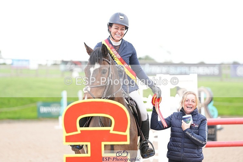 250921-155251-03896 - Cls 22 Unaffiliated 90cm Derby