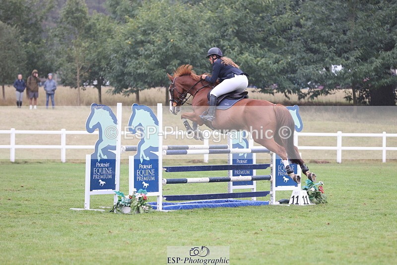 250830A-130526-06550 - Cls 16 Snr Newcomers and 1.10m Open