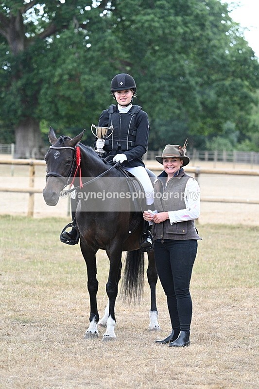 WJ7_1473 - Class 8 Ridden Veterans