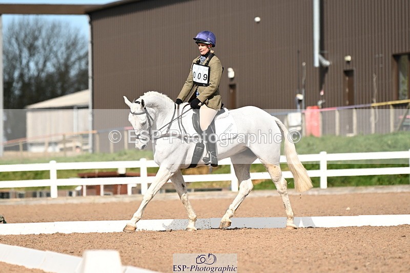 240324A-135157-03776 - Novice 27, 12.30 to 13.50