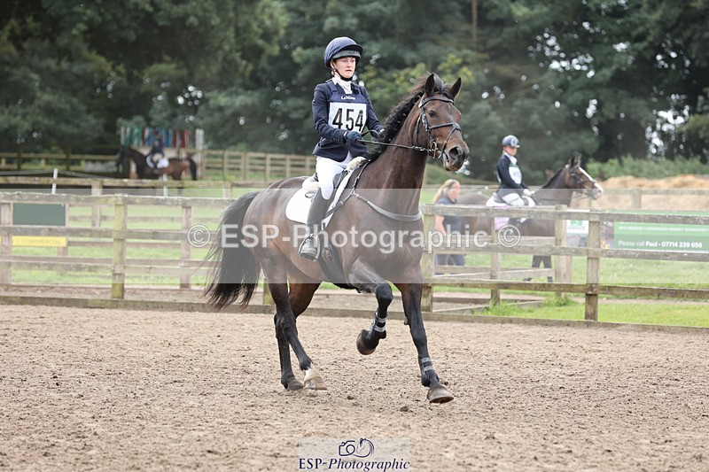 240804-114057-12745 - 454-Bella_Stevens-TOTALLY_WORTH_IT