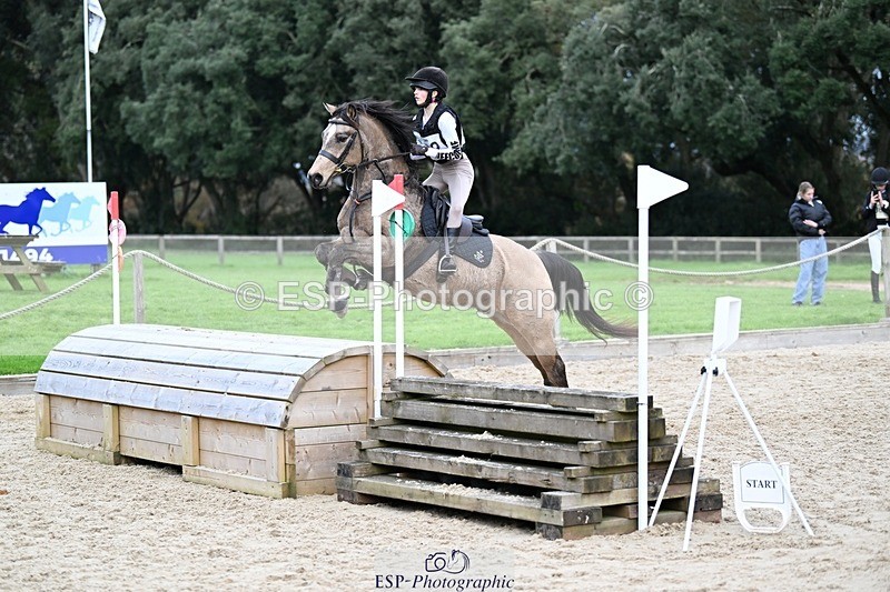 241117-140312-04397 - Cls 3 90-95cm 14.00 to 15.00