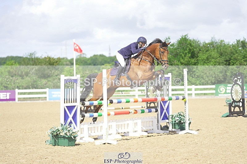 230729A-110918-04759 - Cls 21 Discovery & 1m Open