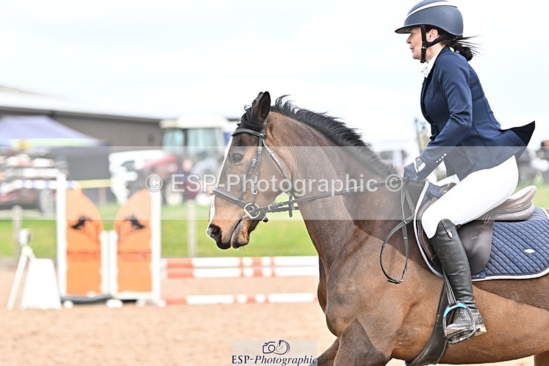 250414-102352-00081 - 70cm Round 1