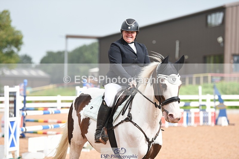 230902A-112638-00593 - Cls 8 1.05m Amateur Quali