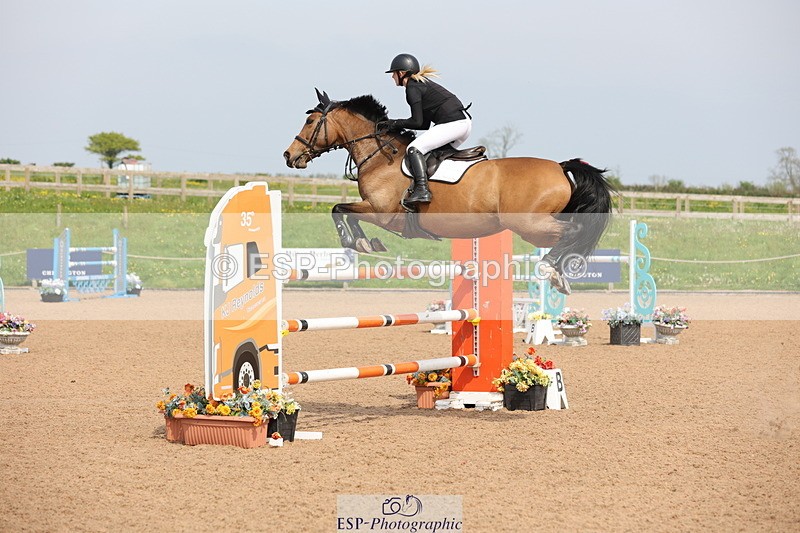 240511A-154133-14777 - Cls 36 National 1.30m Open