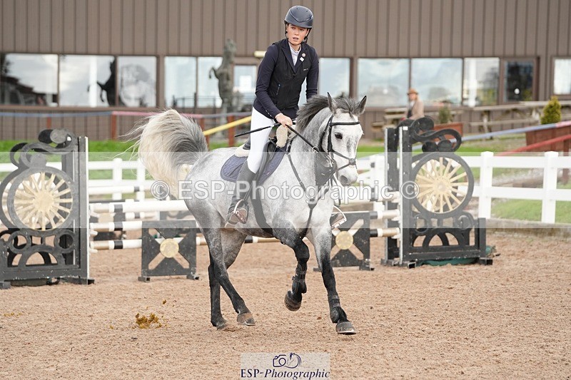 251026-120530-02315 - Cls 4 Pony Winter Novice + 80cm Open