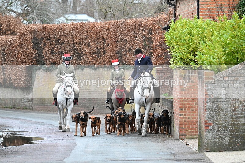 WJ7_1007 - Pub Corner