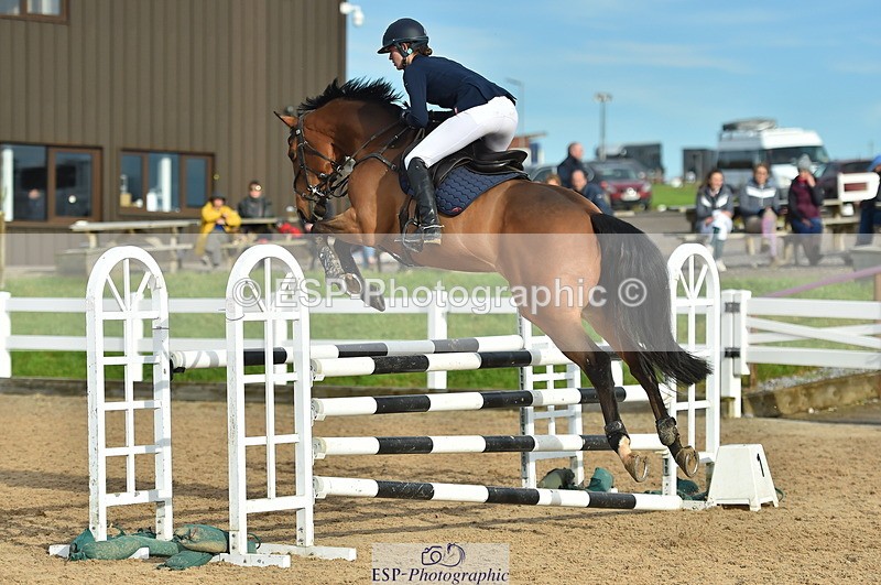 231111A-131322-02075 - Cls 12 Newcomers & 1.10m Open